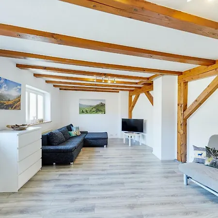 Wunderschoene Maisonette-wohnung Fuer Bis Zu 10 Personen *